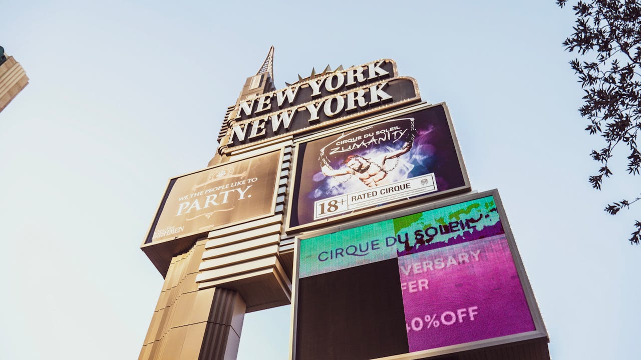 Billboard Advertising in the Age of Smart Cities: Opportunities and Challenges
